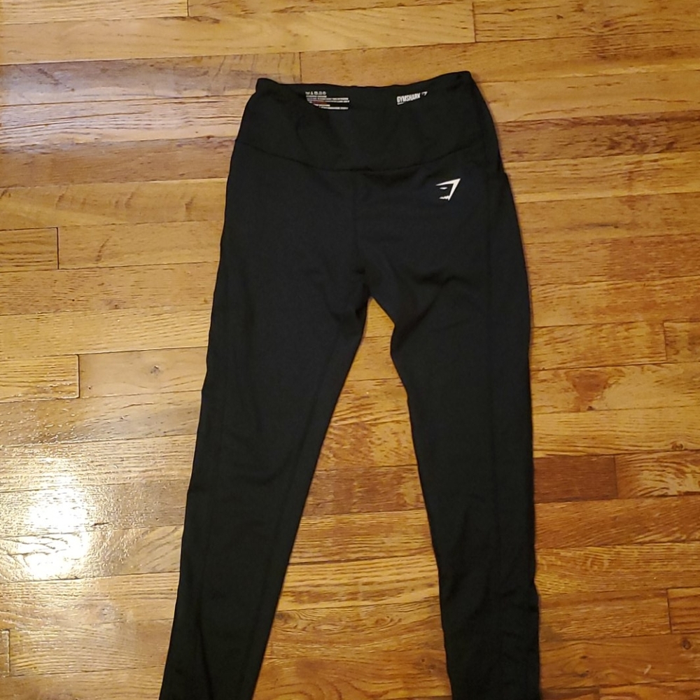 GYMSHARK dry leggings in black
